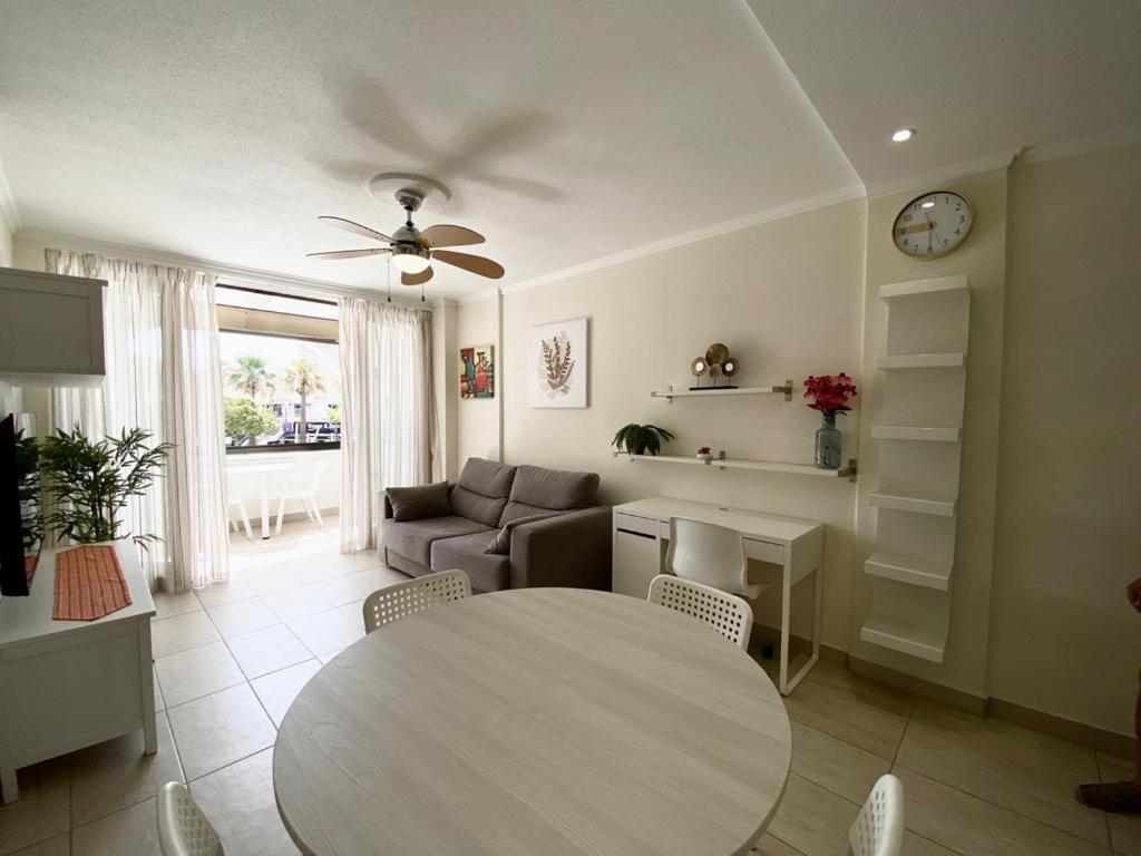 Cozy Seaside Apartment 215 In Parque Santiago 2 Playa de las Americas  Eksteriør bilde